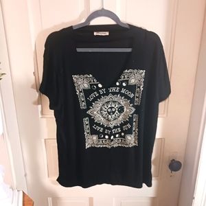 French Pastry "LOVE BY THE MOON LIVE BY THE SUN" black tee. XL